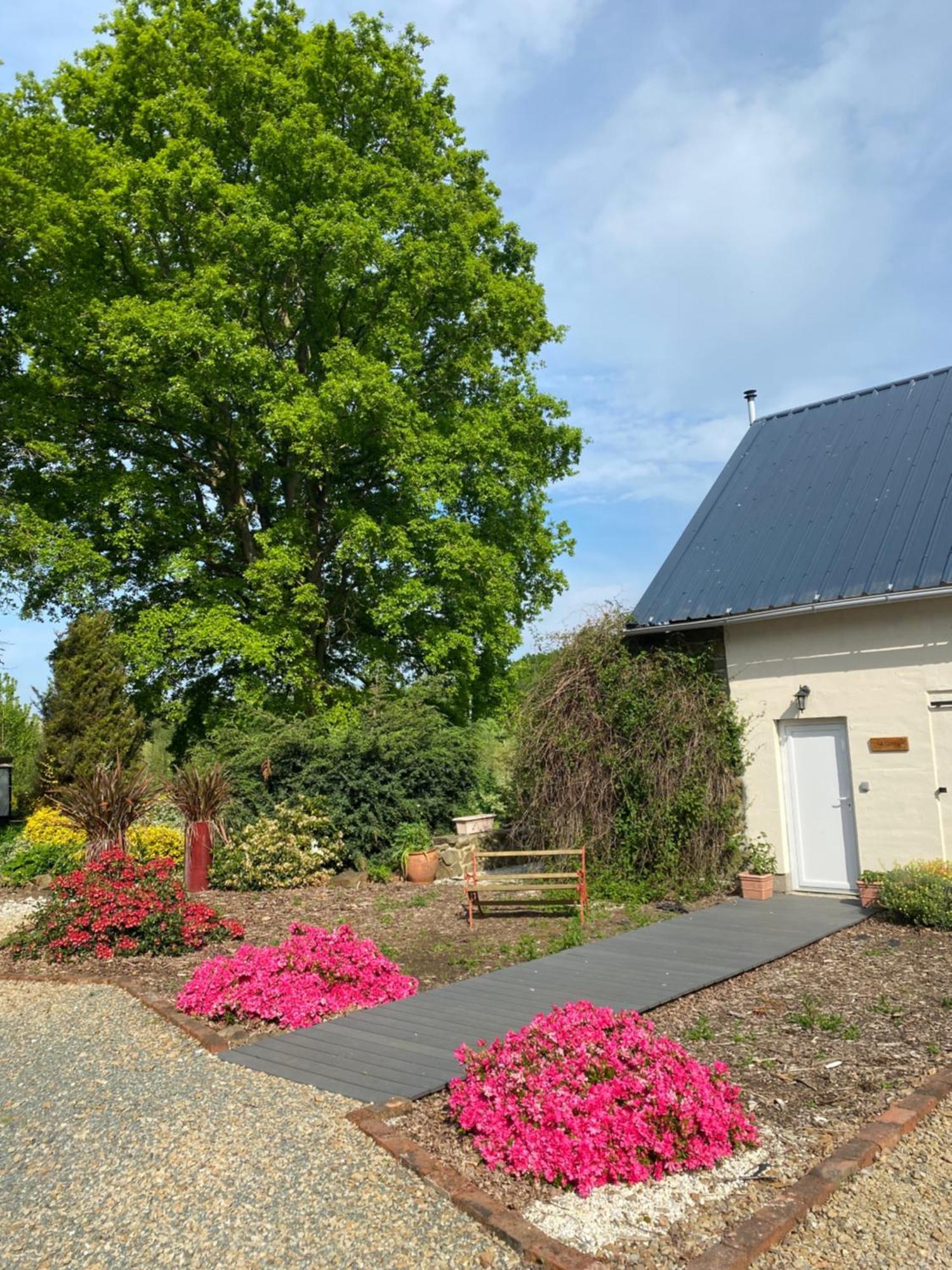 Spacious, Rustic Studio Space For 2 Persons Saint-Cyr-du-Bailleul Luaran gambar