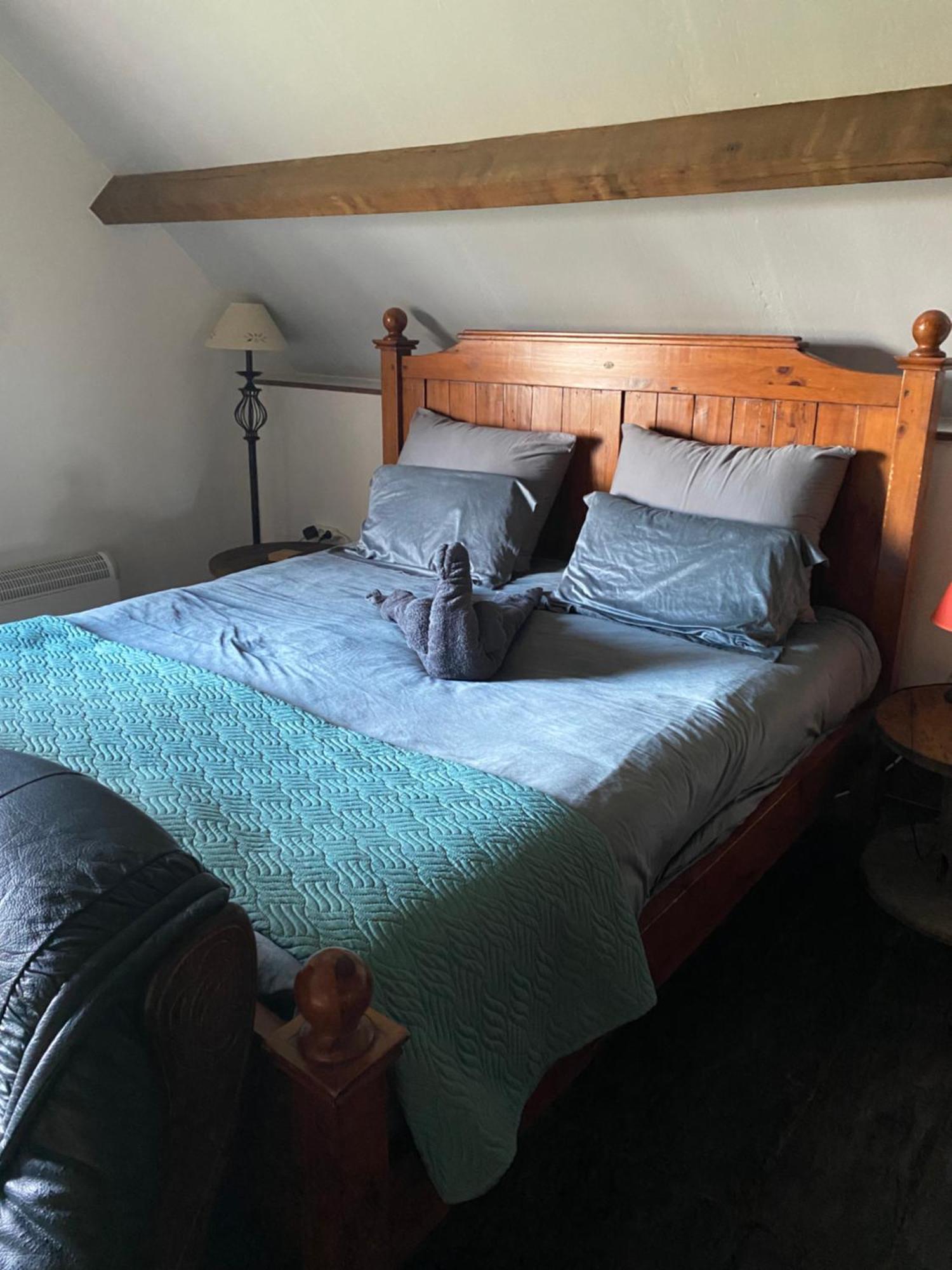 Spacious, Rustic Studio Space For 2 Persons Saint-Cyr-du-Bailleul Luaran gambar