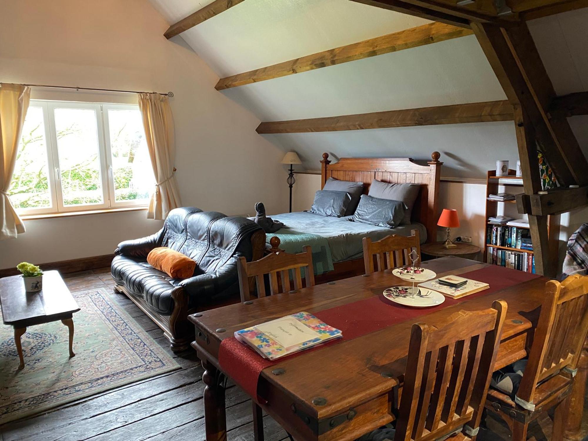 Spacious, Rustic Studio Space For 2 Persons Saint-Cyr-du-Bailleul Luaran gambar